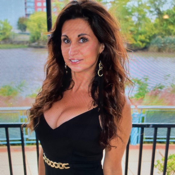 daniellebell831